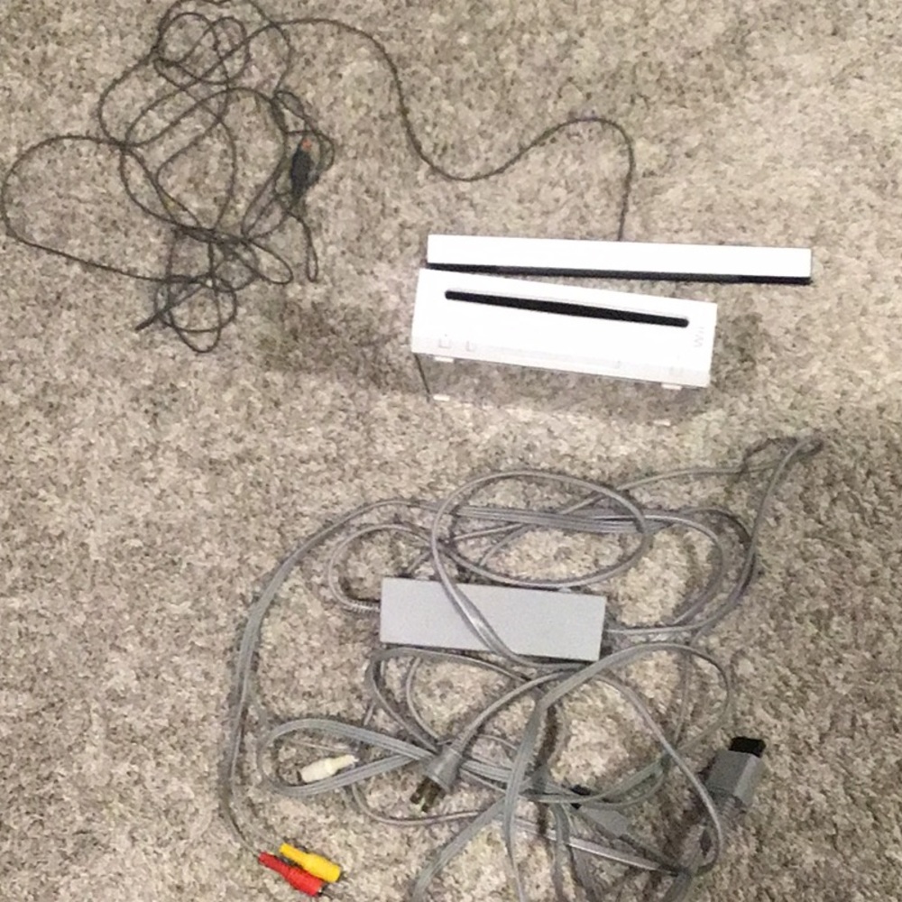 I am selling a wii consloe